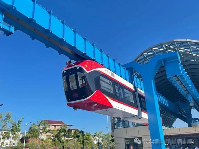 有网友建议赣州建不了地铁就建红轨，
我的建议是，应该得考虑长远点，应该要想到，建