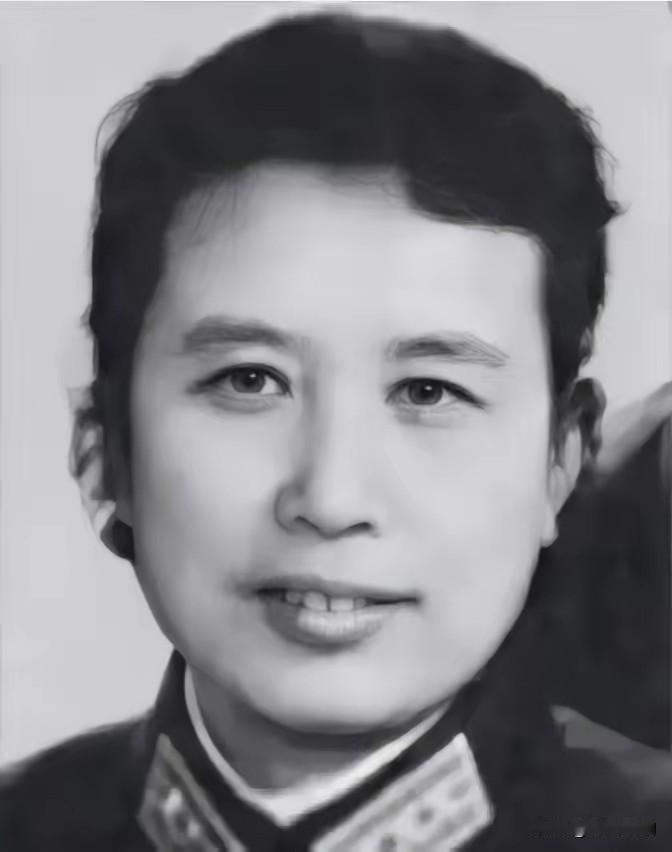 15岁南洋富家女弃豪门婚约，连夜逃婚奔赴救国路，这一生从未向宿命低头
 
193