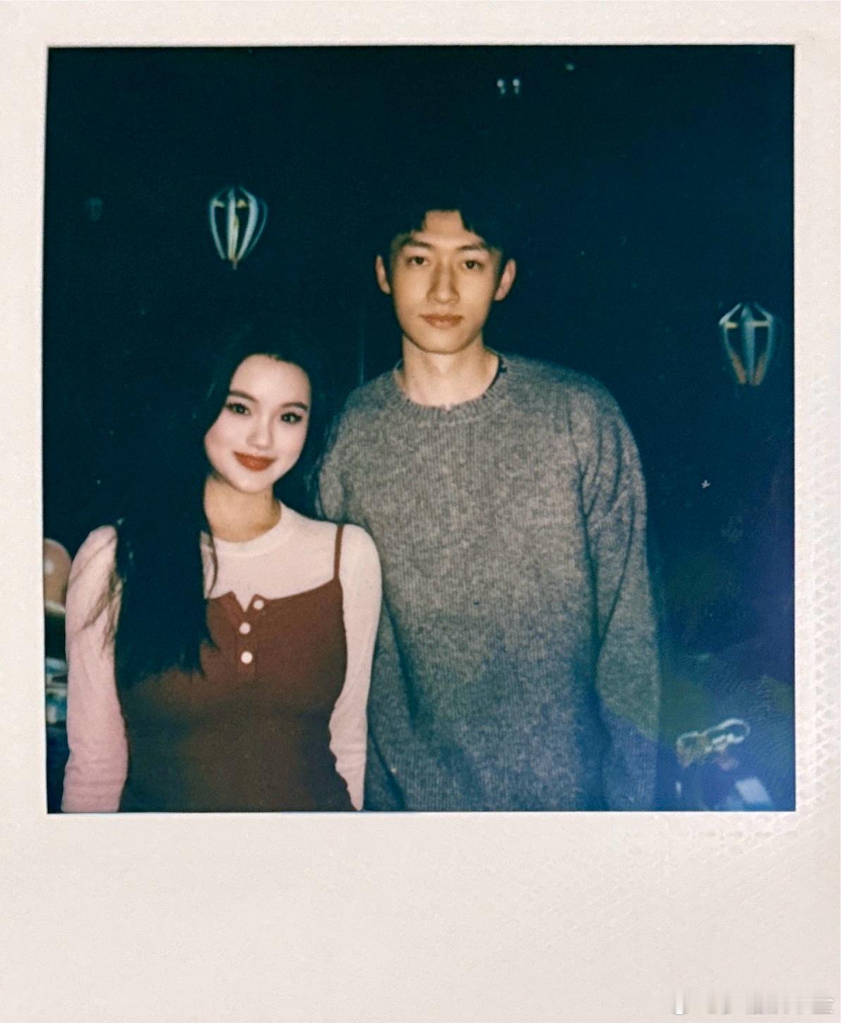 诺大的世界  由于真的太幸福 请允许我在农历生日这天仍狠狠回味[干饭人] 