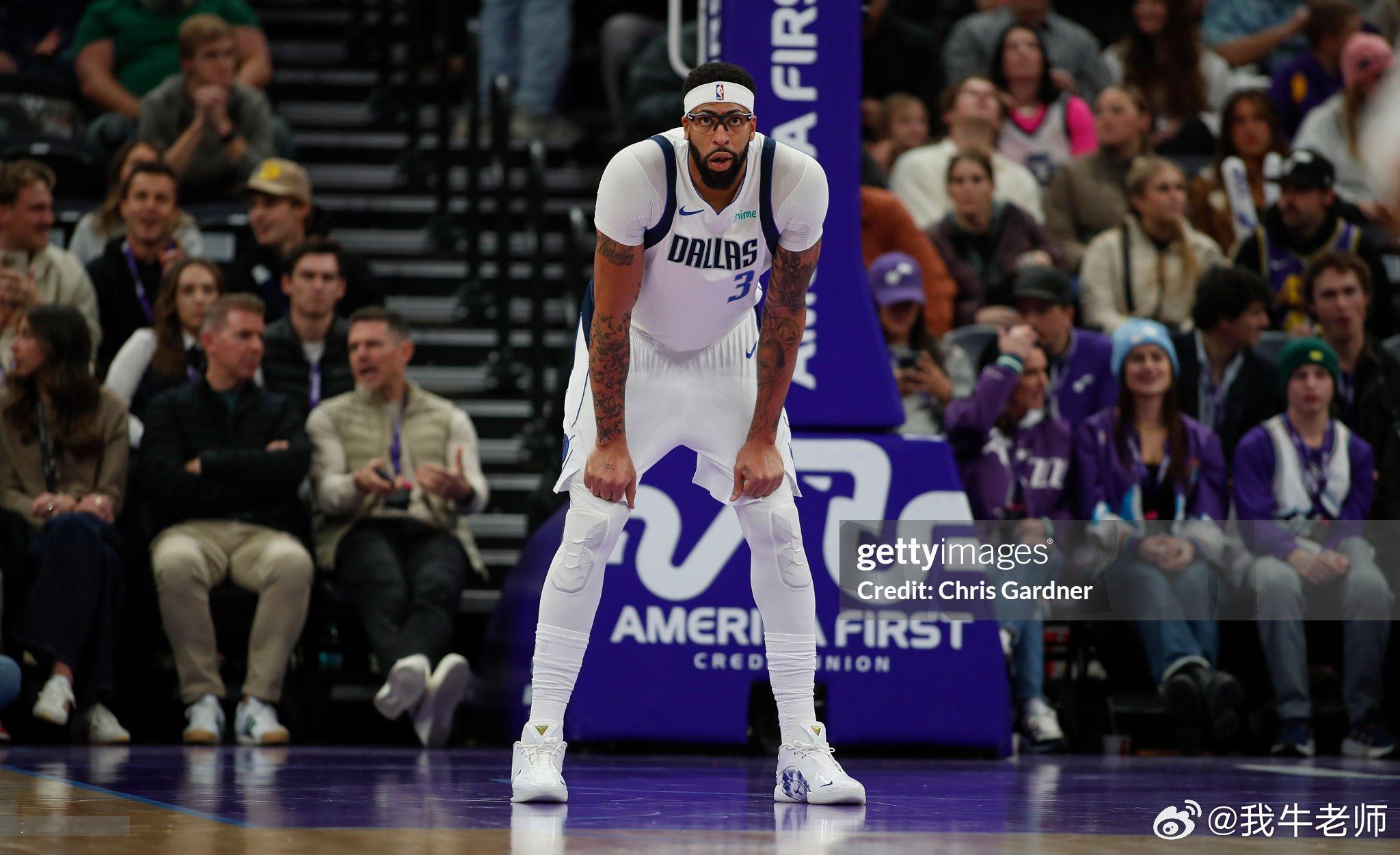 MFFL 来自Michael Scotto的消息。老鹰￼在与达拉斯￼关于戴维斯￼