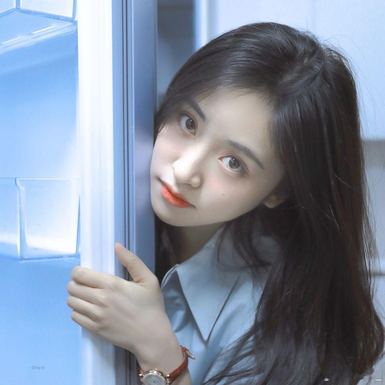 清新的盐汽水月子照片真的有那种让人很舒服的氧气感沈月｜头像 