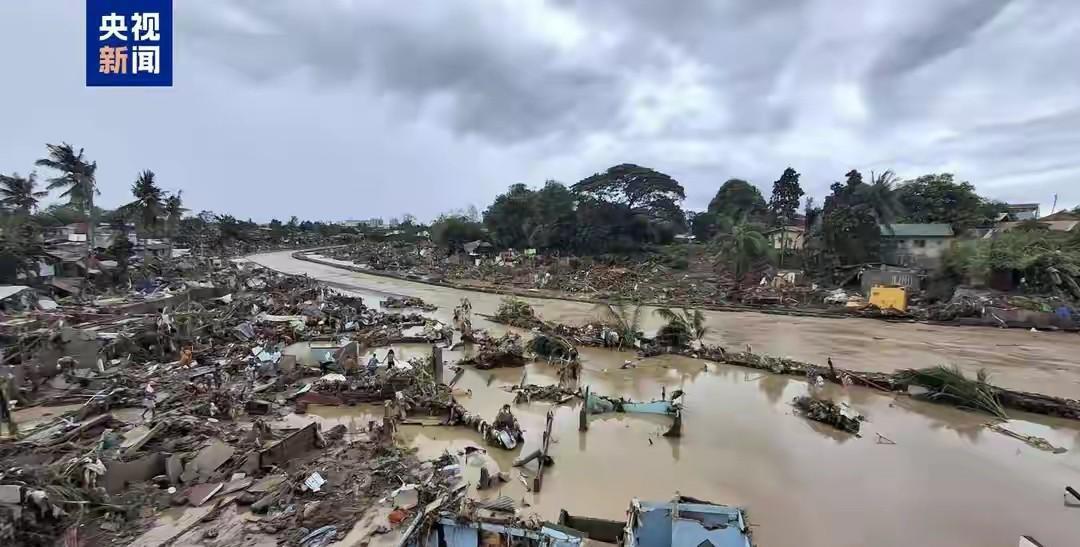 快讯！快讯！。
 
以色列国防军突然通报了。
 
信息还不完整，这起越“黄线”击