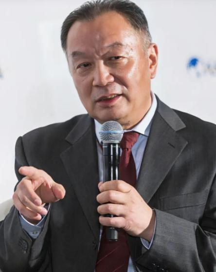 这才是真正的专家！网传温铁军在采访中谈到，农民原本花费30万就能建起三层小楼，八