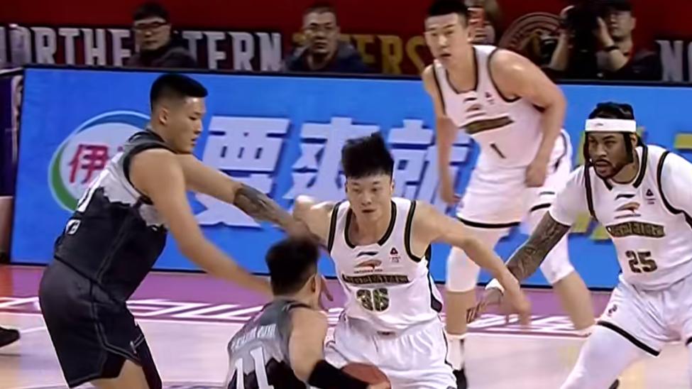 CBA又爆冷！
辽宁男篮75-82吉林，赵继伟14中1仅拿3分！

北京时间3月