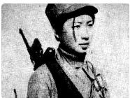 1943年，一位女战士被日寇残忍地钉在树上，可女战士拒不招供。突然，日寇放出一条