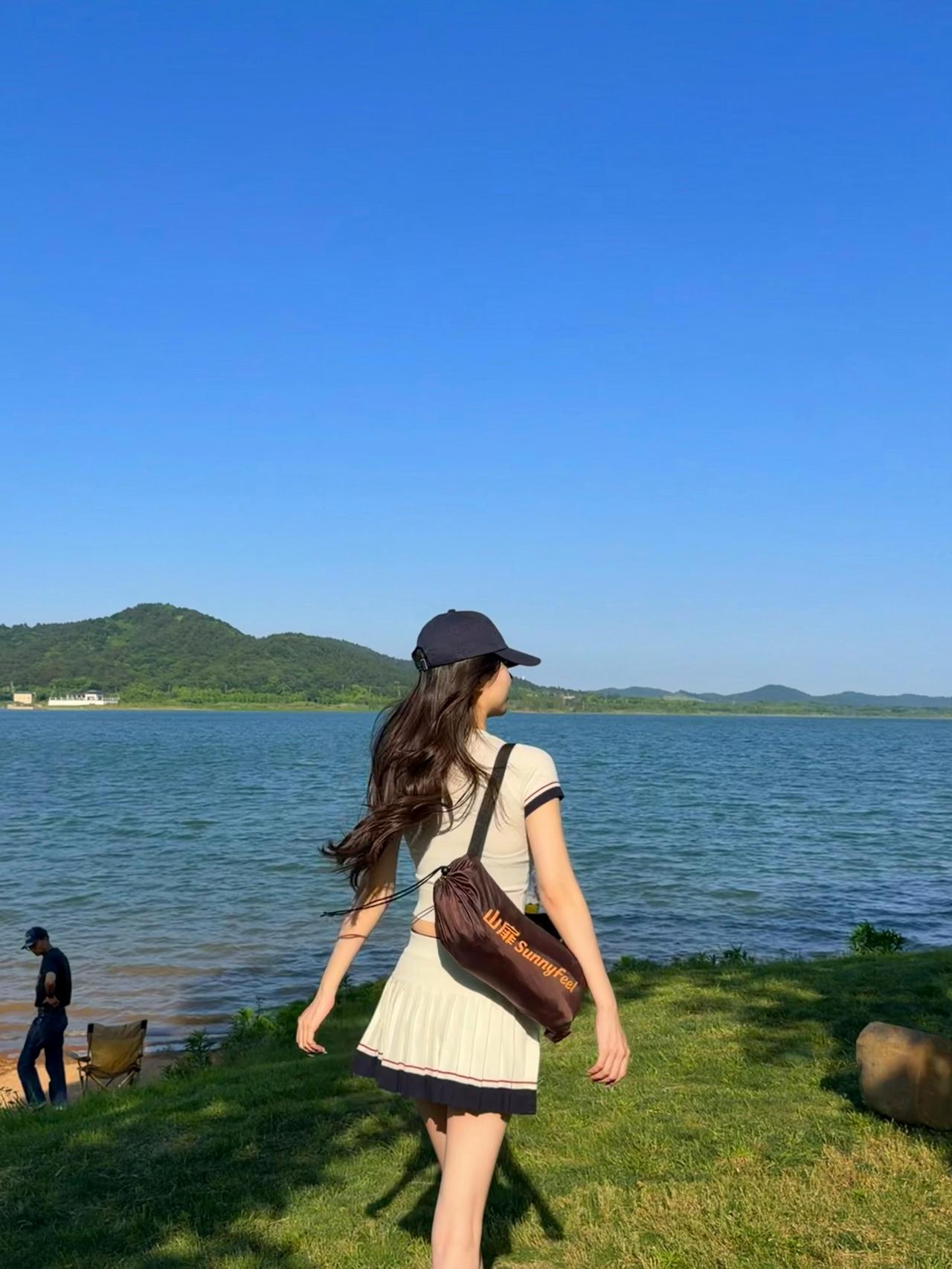 孩子一生的底气，
大多来自于妈妈

很喜欢一句话：妈妈的情绪，
就是家里的定海神