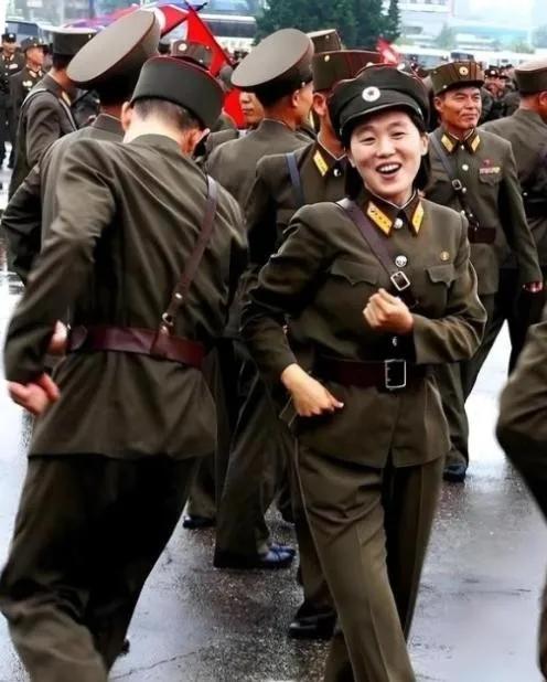 谁敢信？朝鲜干成了一件全球独一份的事！人口不及中国一个大省，常年被西方往死里封锁