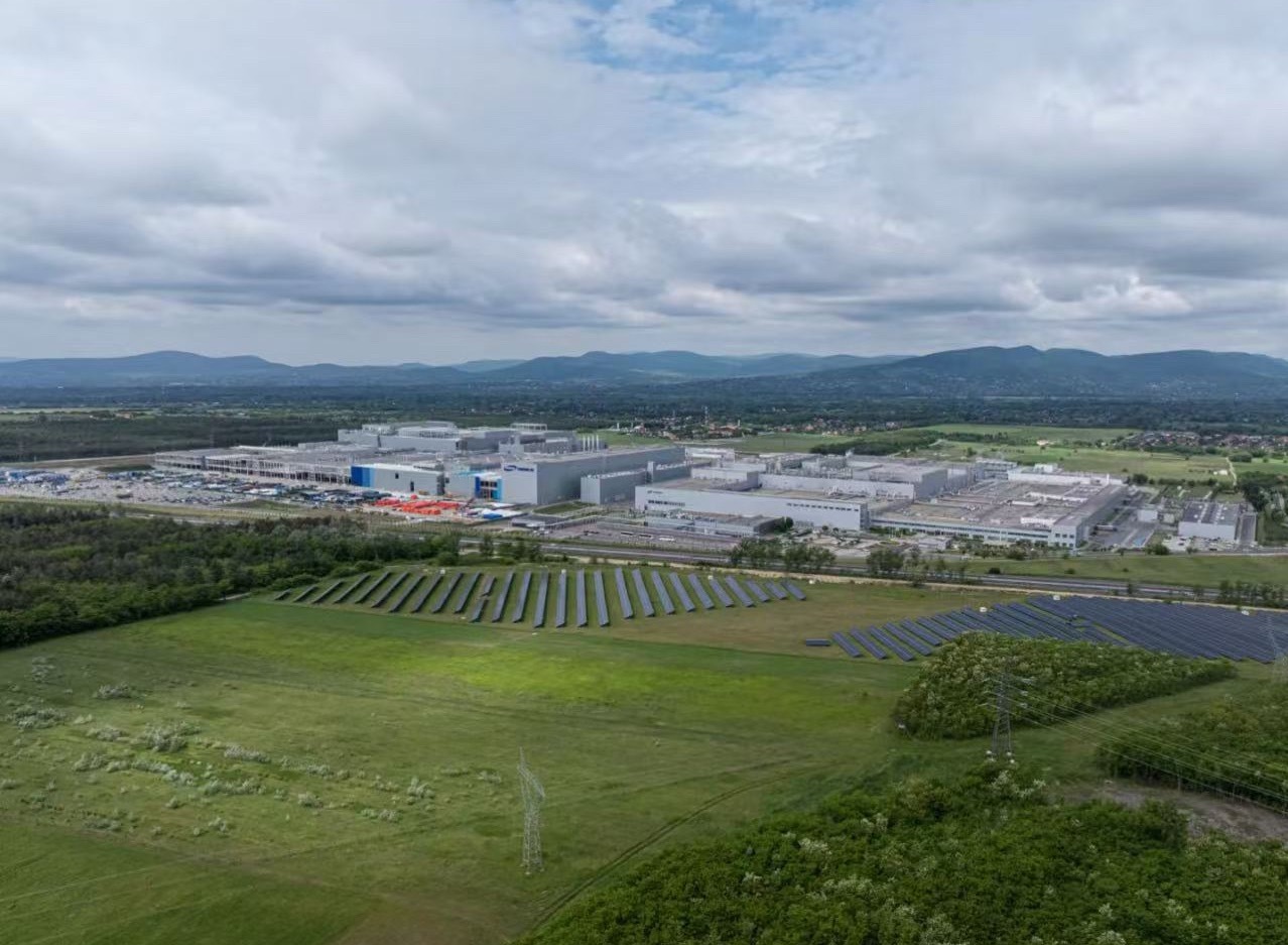 近日，匈牙利环境部长拉斯洛·盖多什表示，将关停所有违反环保法规的动力电池工厂。这