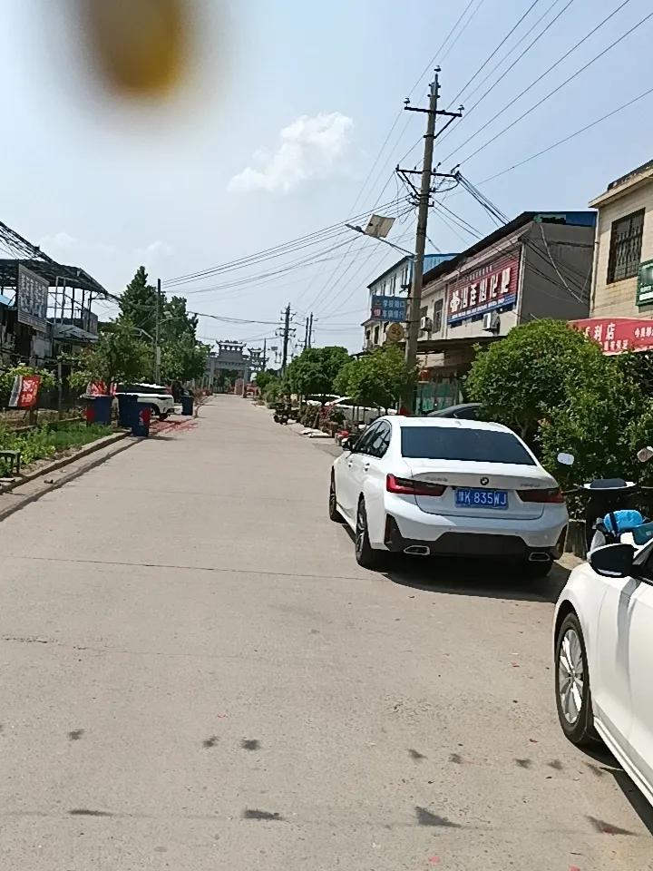 人这一辈子，什么最值钱？答案无疑是健康。前半辈子，我们像上了发条的机器，拼命挣钱