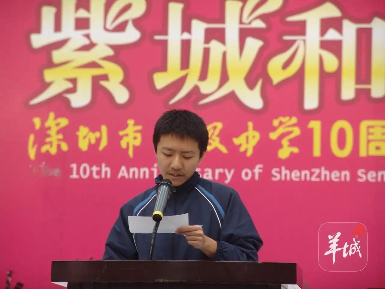 【邓煜不刷题不写作业稳坐年级第一】高中老师回应邓煜不写作业年级第一7月23日，深