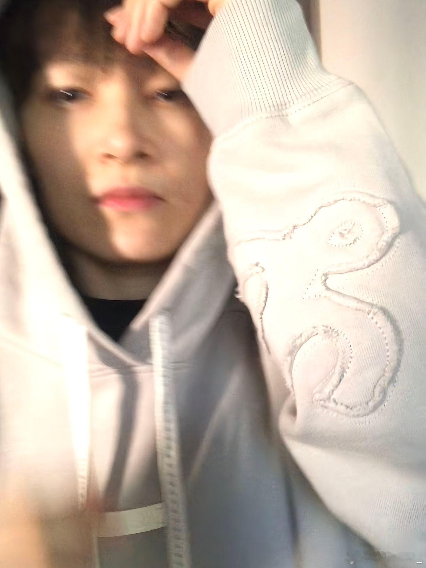 20251117妞姐抖音更新沦陷中好帅原文“人生没有如果☁” 