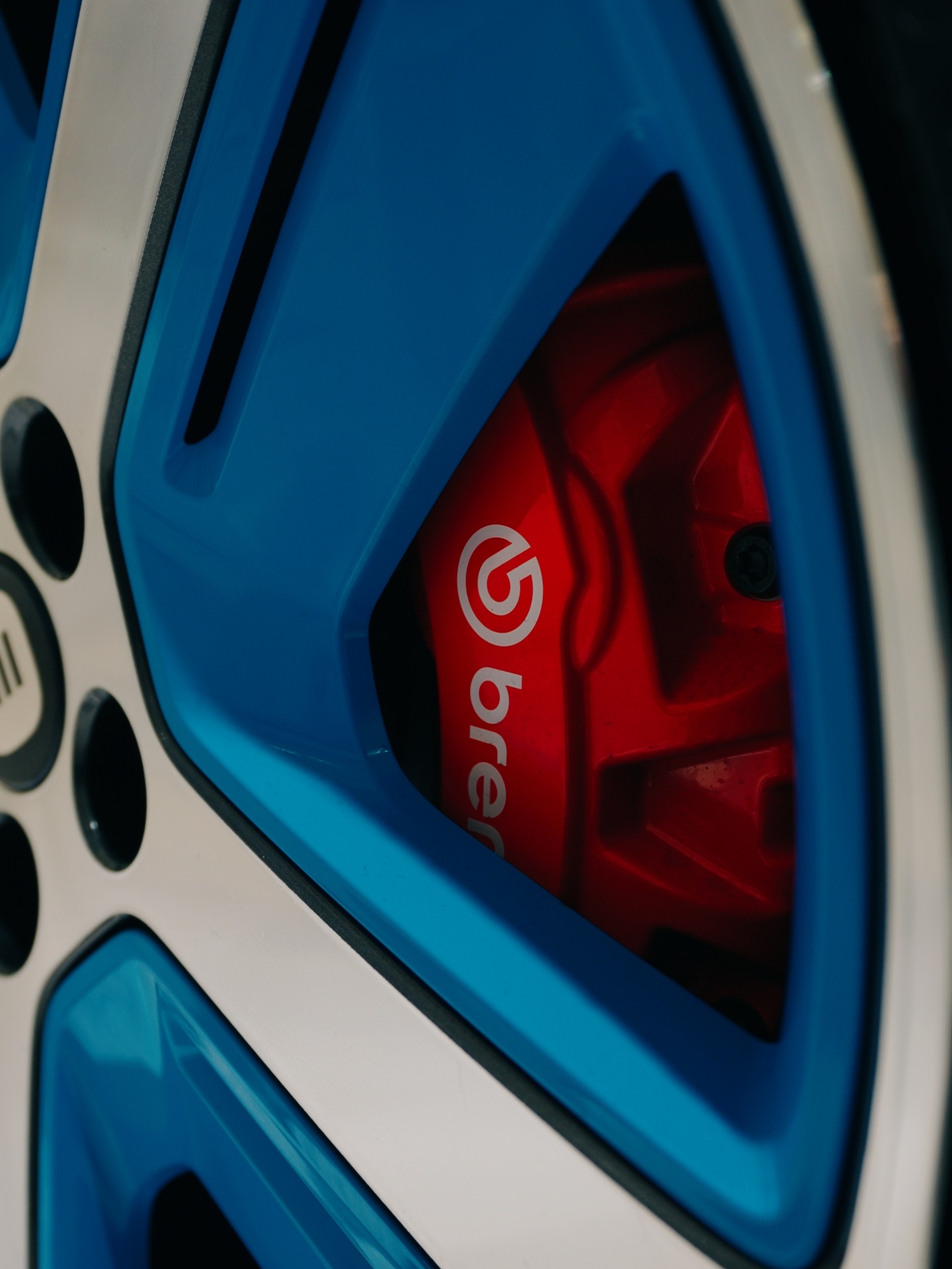 小米汽车3月销量21440辆销量阶段性进去平稳期。估计增量要等待新车型了，据说增