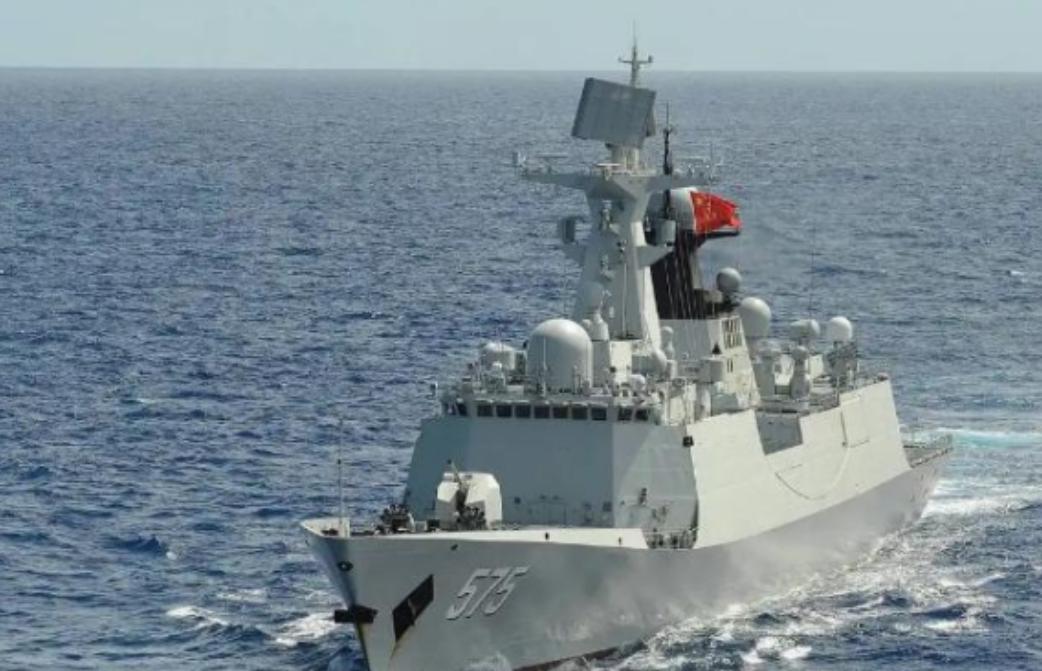 为啥 052D 明明战力拉满，却没国家敢下手？答案扎心了

中国就算白送，九成国