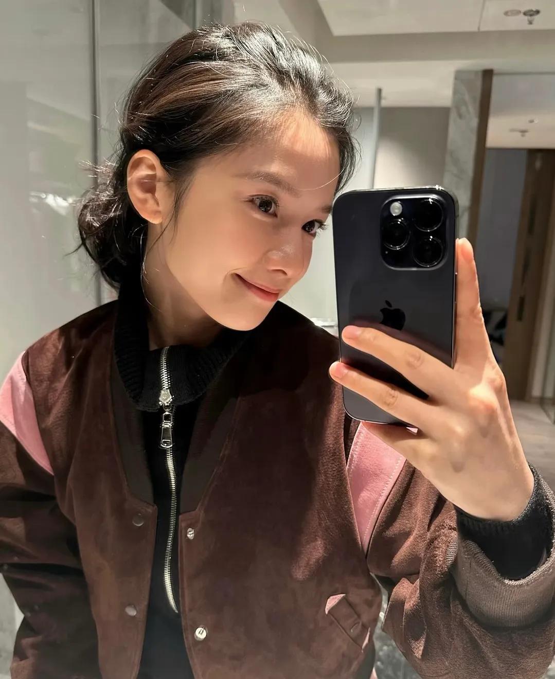 张婧怡｜从不P图 原图直出的神