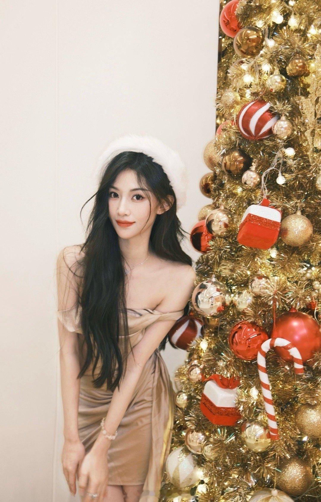 🦌🎄⛄️            迟到的圣诞快乐～  