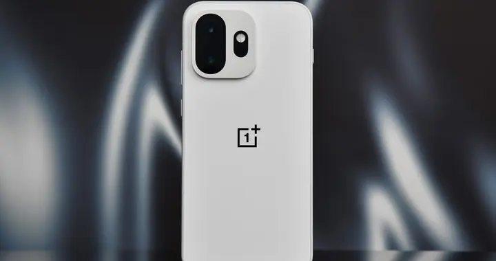 小尺寸手機為什么也需要一塊大電池？一加 15T給出了最直接的答案