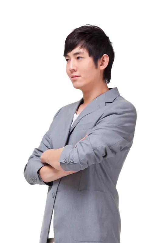 自信是个人成长和社会交往中的重要特质，它既能为个体带来显著优势，也可能因过度或失