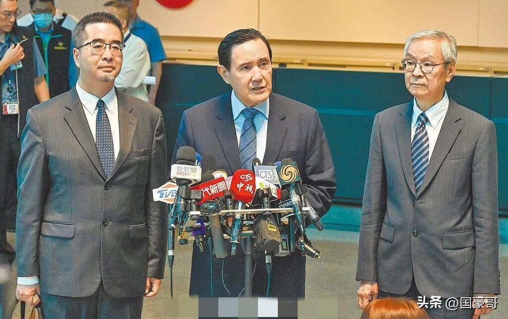 马英九和曾经的爱将萧旭岑闹僵了，受益的只会是民进党，还有那些等着看国民党笑话的人