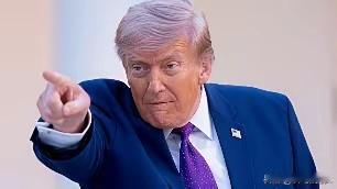 特朗普认证，直言全球只有中美俩超级大国，俄罗斯惨遭“已读不回”。

5月13日，