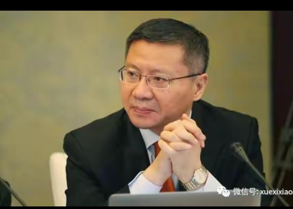 不知天高地厚，还在赞赏张维为。看看自己活的怎样吧，张维为已退休了，退休养老金13