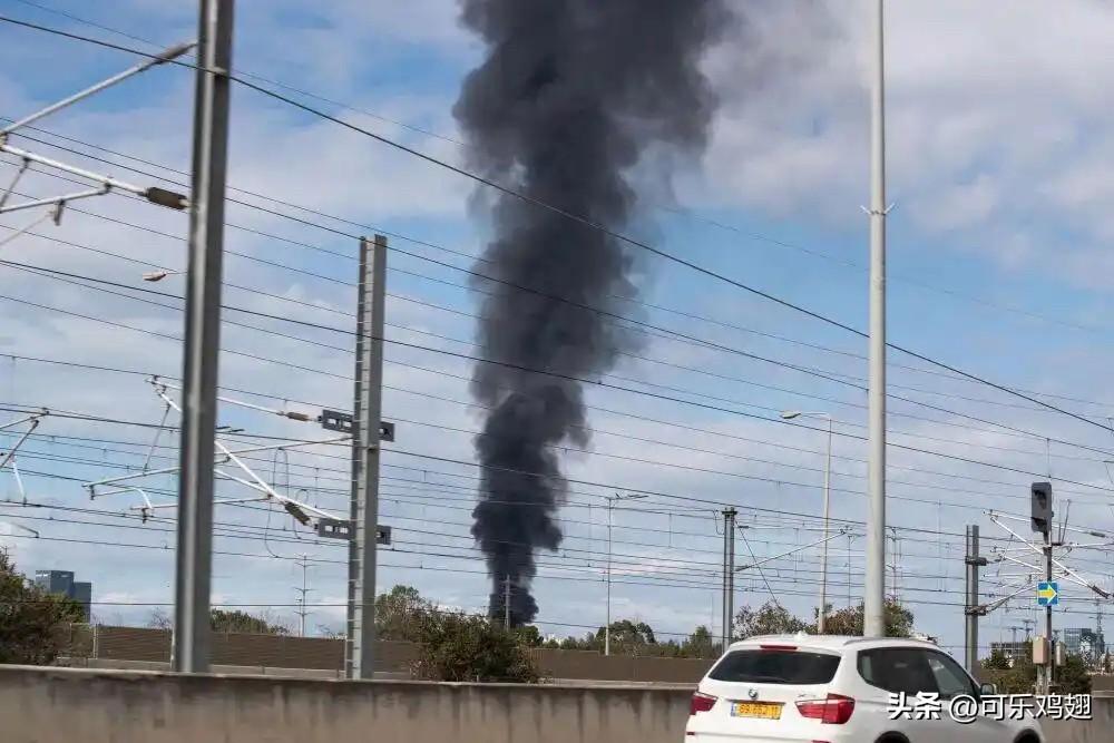 伊朗导弹报复来了！

2月28日下午，北京时间16时22分，伊朗方面的导弹率先落