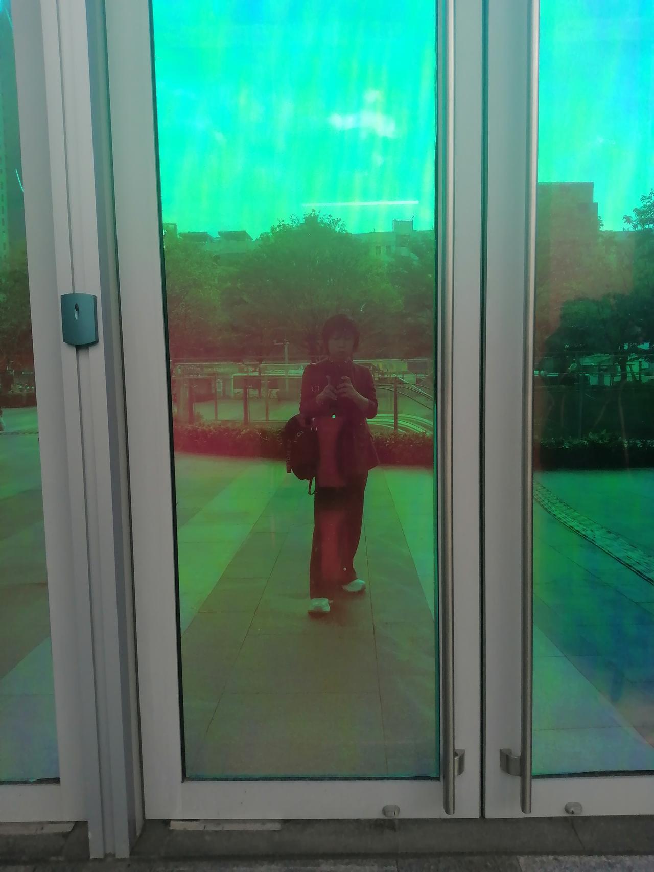 这破天的富贵终于轮到我了！
最近写什么火什么，几分钟不看点赞就全是99+。我发现