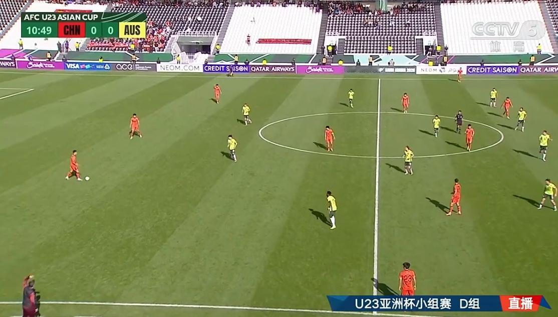 澳大利亚队转换节奏还是比较快的，我们的下半场体能估计扛不住啊！

这场u-23小