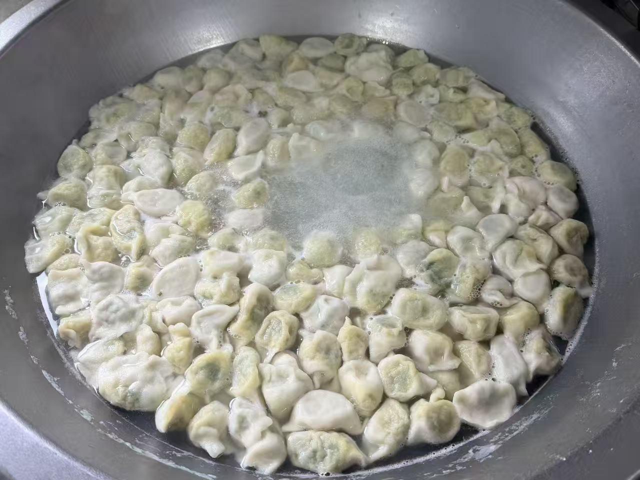 分享一下你随手拍下的照片救助站里端午节