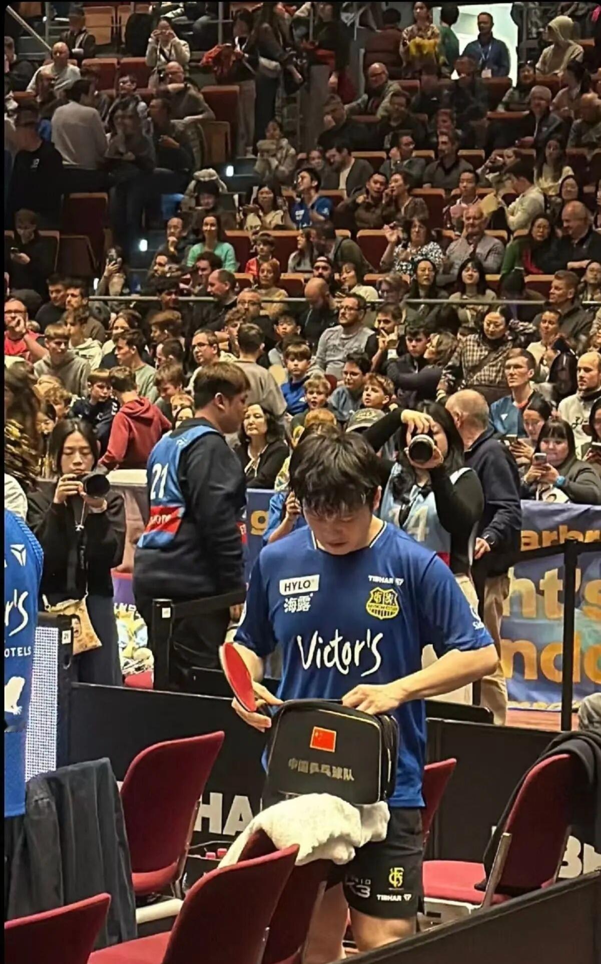 万千繁星汇成璀璨银河，东哥值得拥有世上所有的美好与偏爱[赞][赞][赞]