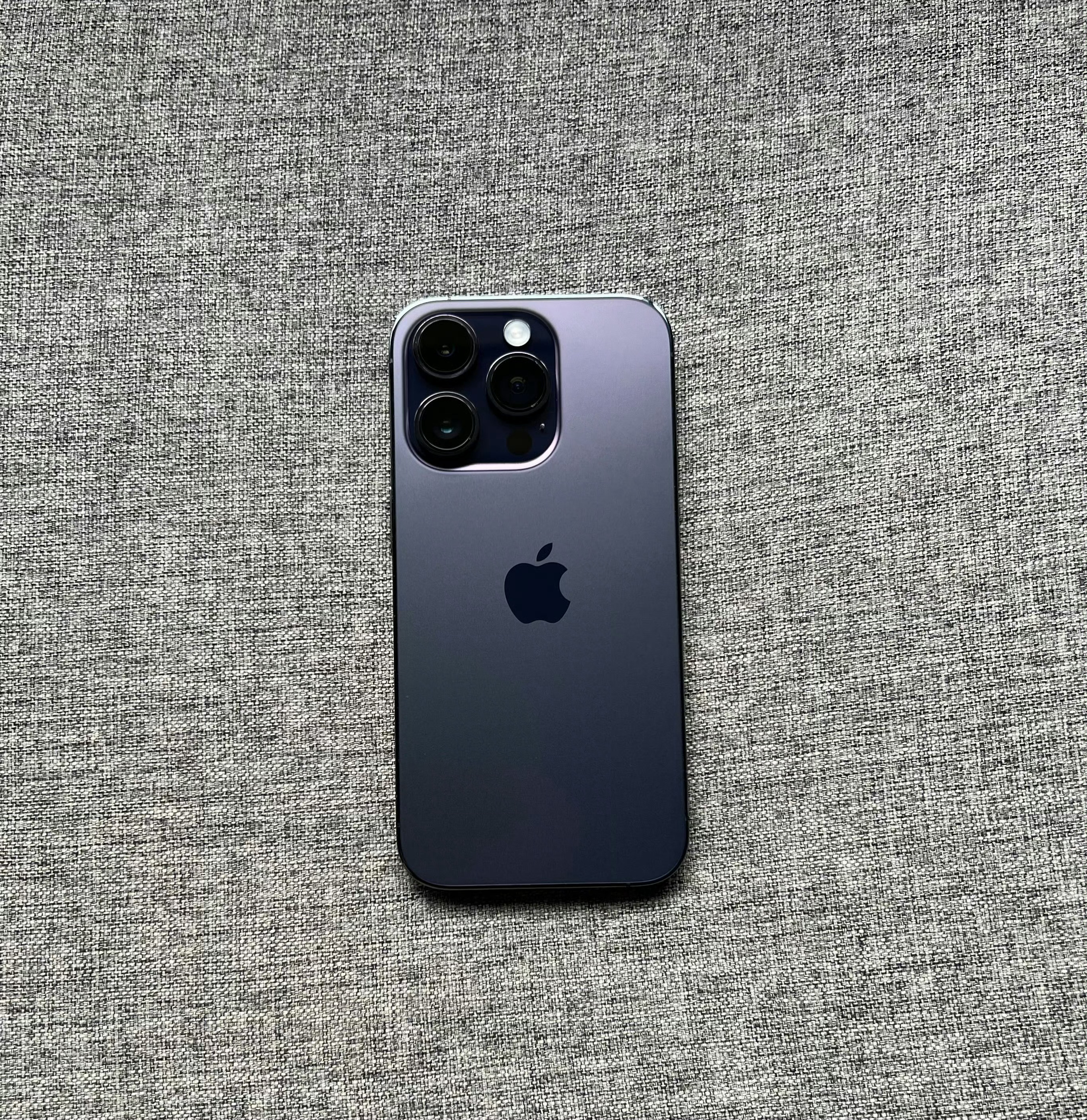 国行iPhone14 Pro 256G 紫色，屏幕完美，中框划痕，已换全新电池，