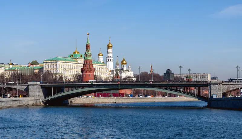 印度被俄罗斯坑惨后清醒：宁愿落后中国也不与俄合作：印度过去引俄苏30、T90、米