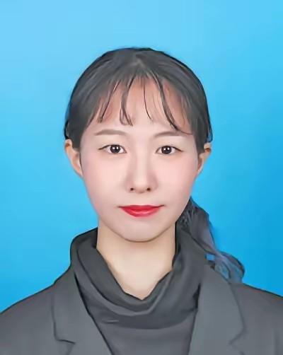 崔译文，女，1999年2月生，汉族，中共预备党员，桂林电子科技大学的一名学生。
