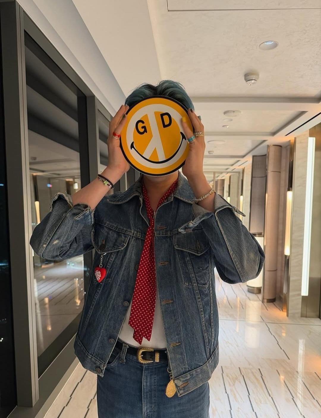 ootd穿搭 魔特星社权志龙lisa韩国