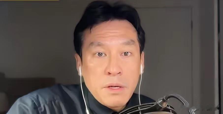 黄暐瀚：“台湾人拒统攀升至61.7%”

今早节目里，黄暐瀚又拿出台陆委会的民调
