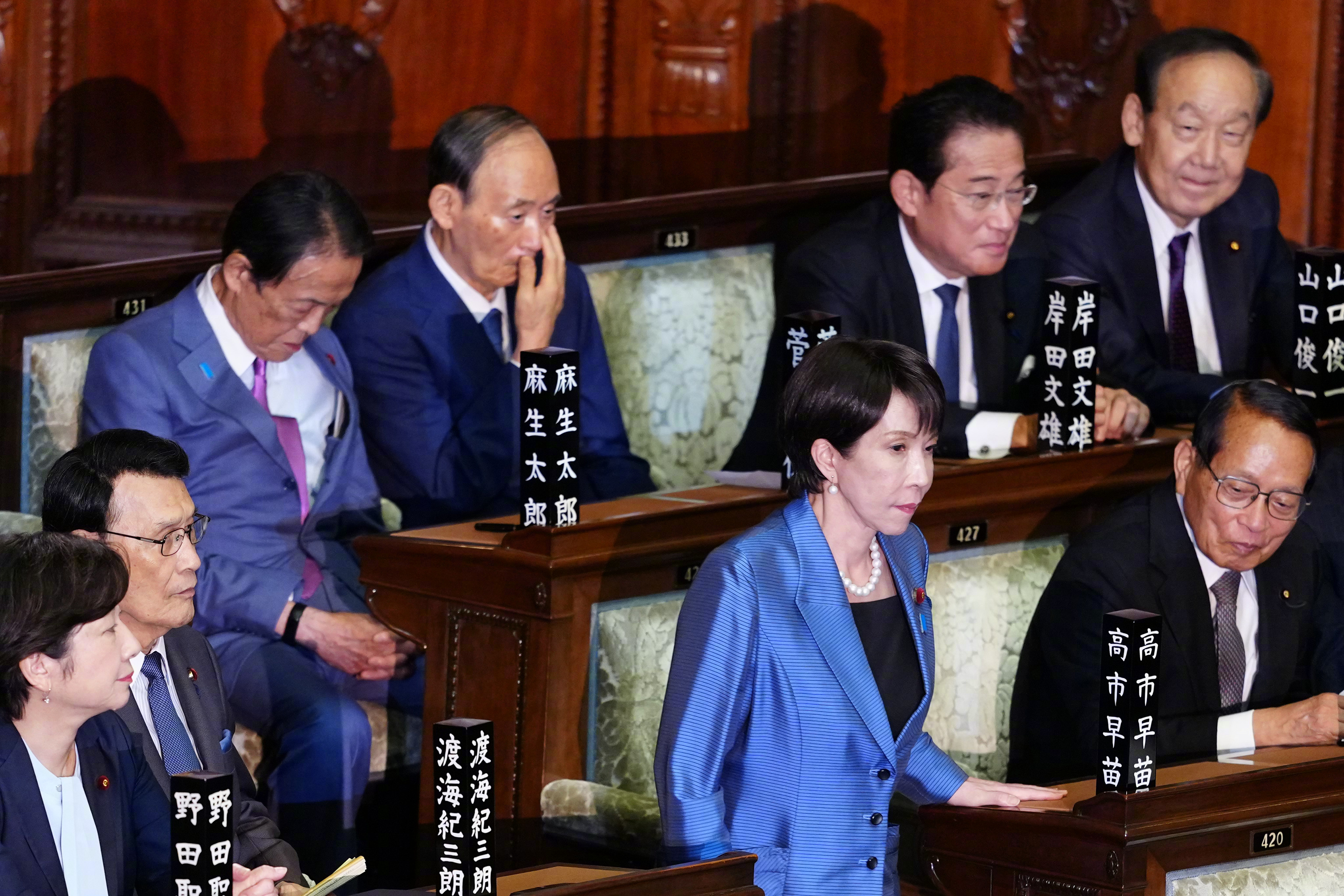 【#日本首位女首相什么来头#】#高市早苗简历#据共同社10月21日报道，日本自民