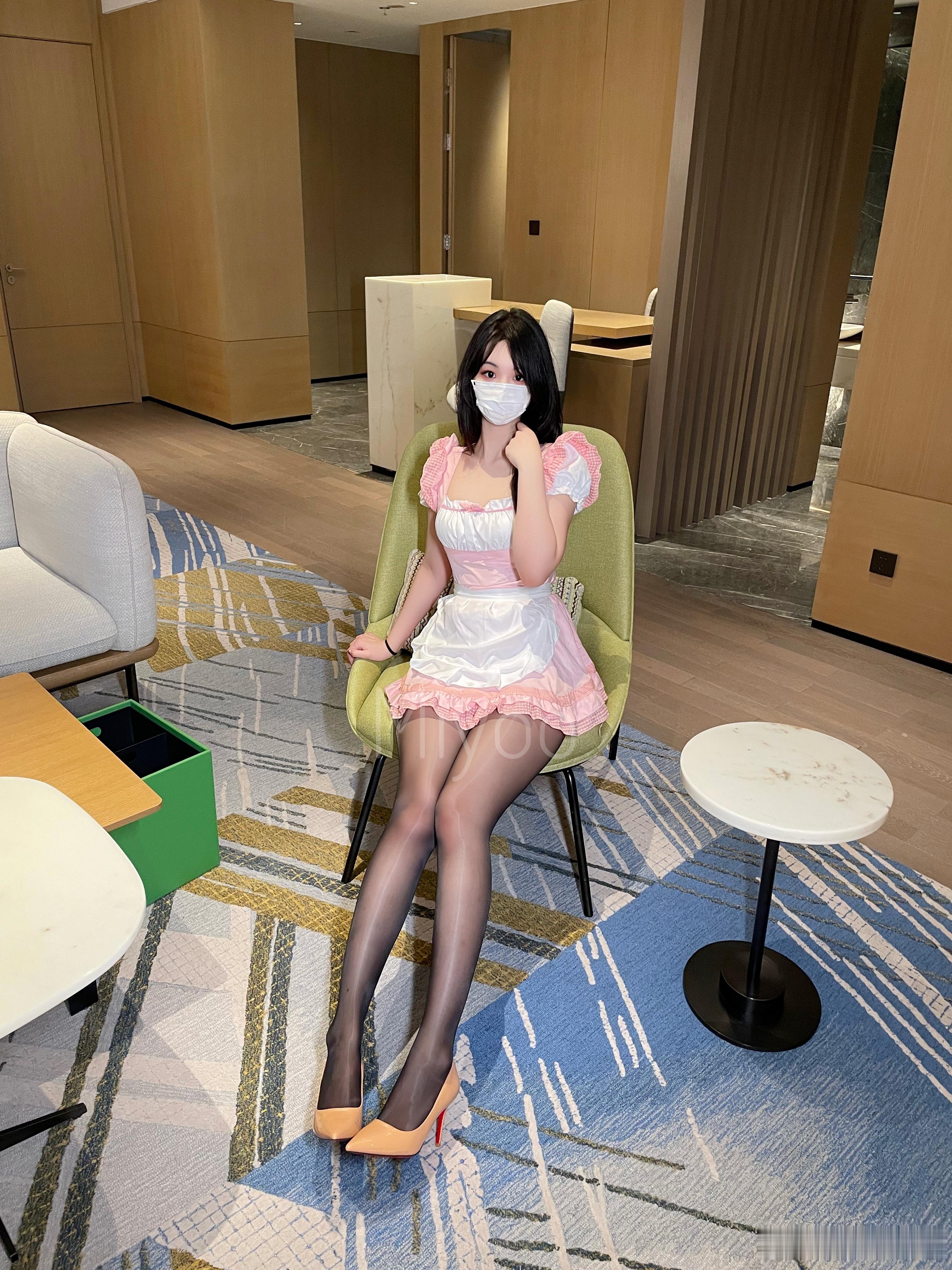 比姐姐先到的 是她的香气