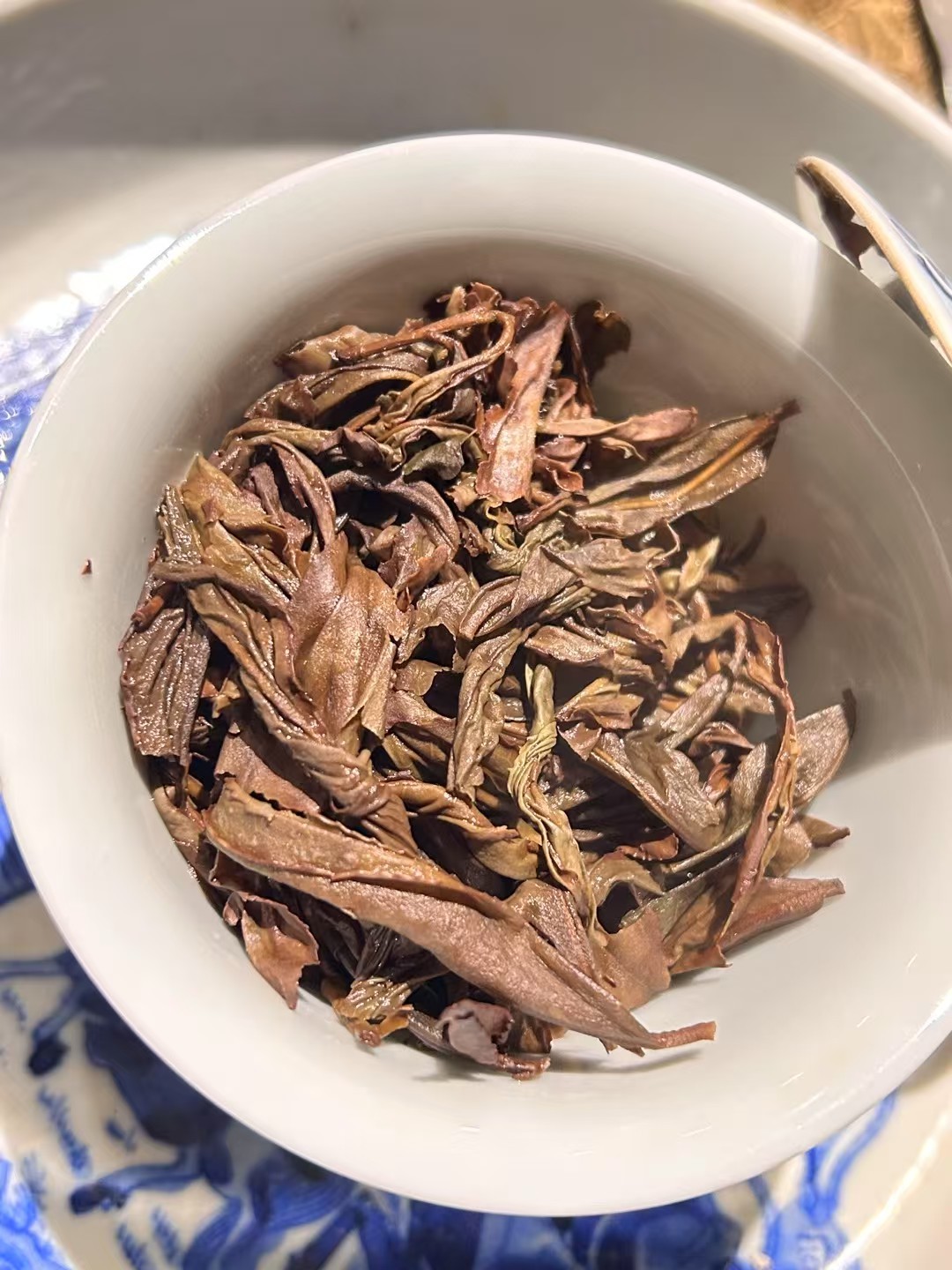 品茶赏器交友  喝茶，从来不是简单的消遣，而是成年人最温柔的修行。 