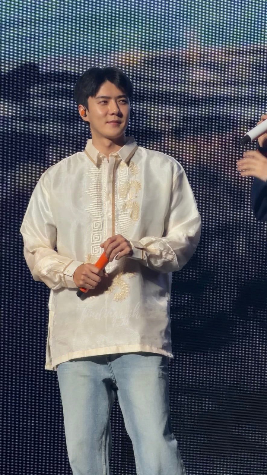 吴世勋马尼拉直拍 嫩宝～©️findingyjh 