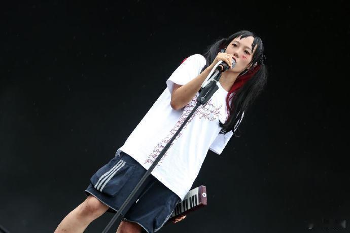 泡泡岛治好了我的精神内耗三年时间，泡泡岛从一个新鲜的名字变成了一个现象级的存在。