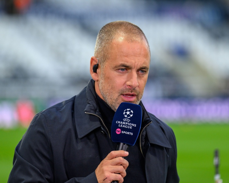 乔·科尔：当年切尔西年度最佳能去阿布游艇 穆帅安帅让球队团结12月13日讯 前切