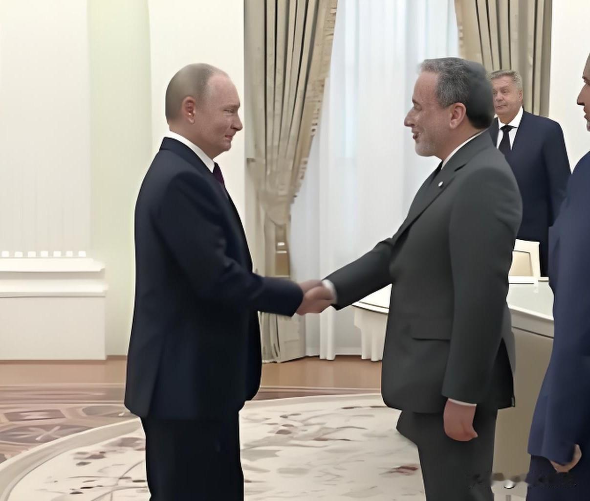 深夜重磅！伊朗赢得重大喜讯
​​​当地时间4月27日，俄罗斯总统普京在圣彼得堡亲