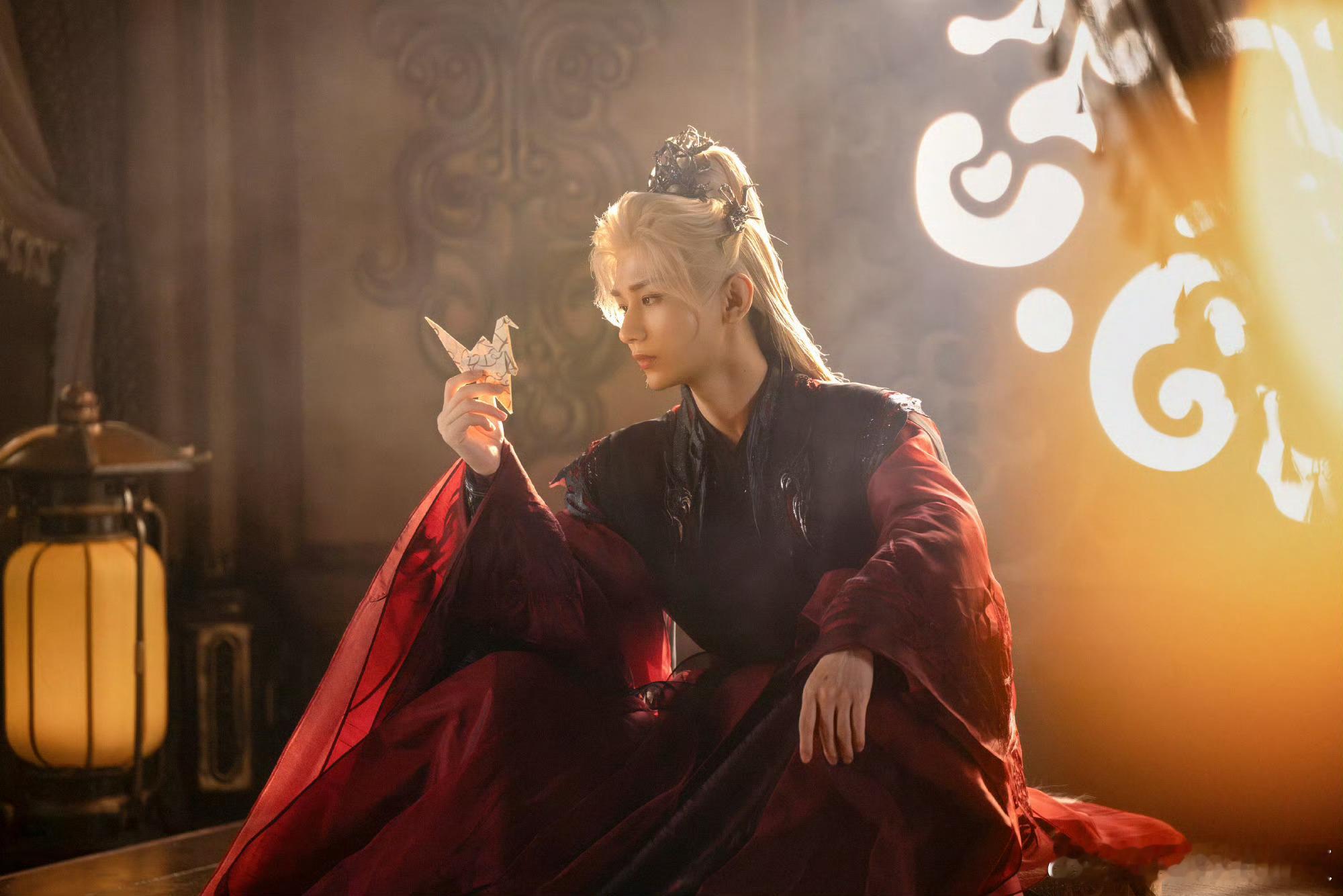 Ucy成毅的演技如同沉稳而又开放的土地，孕育着更加美好的未来。成毅｜赴山海｜萧秋