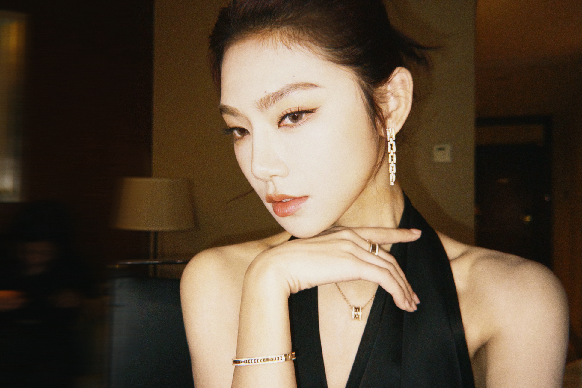 你好在下 顶天立地大靓女  非正式跨年派对