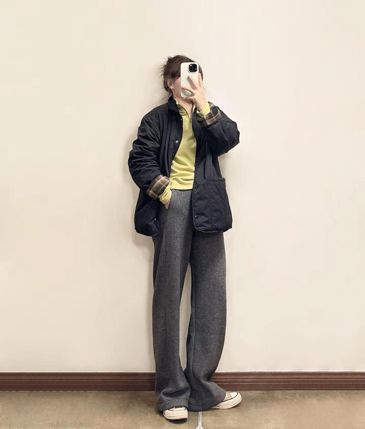 有没有买了原歌这件内搭的，我是后悔少买了一件，上身秒热，又很舒服，我还要去买件灰