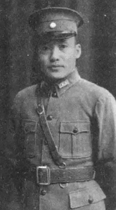 1935年，国军中将嚣张叫嚣"我要亲手抓住贺龙。"结果下一秒就当了俘虏，贺龙亲自