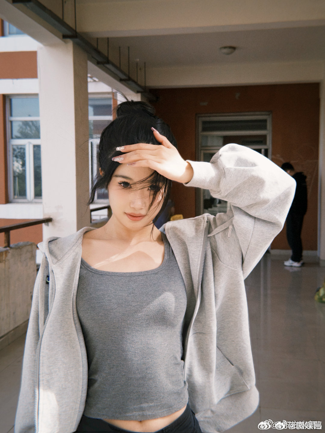 女高其实 ​​​