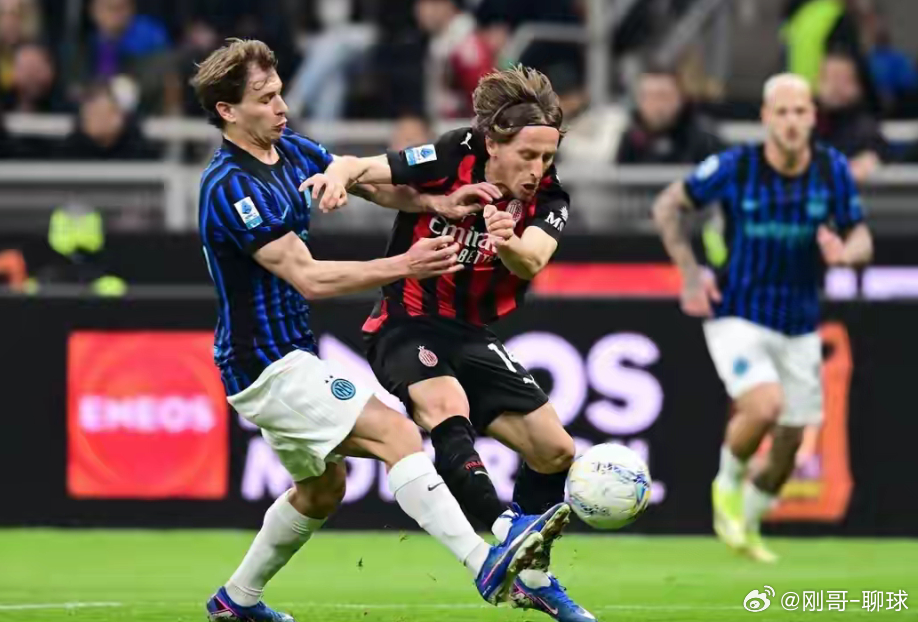 处子球即制胜球！埃斯图皮尼安一锤定音 AC米兰1-0双杀国米意甲联赛ac米兰1比