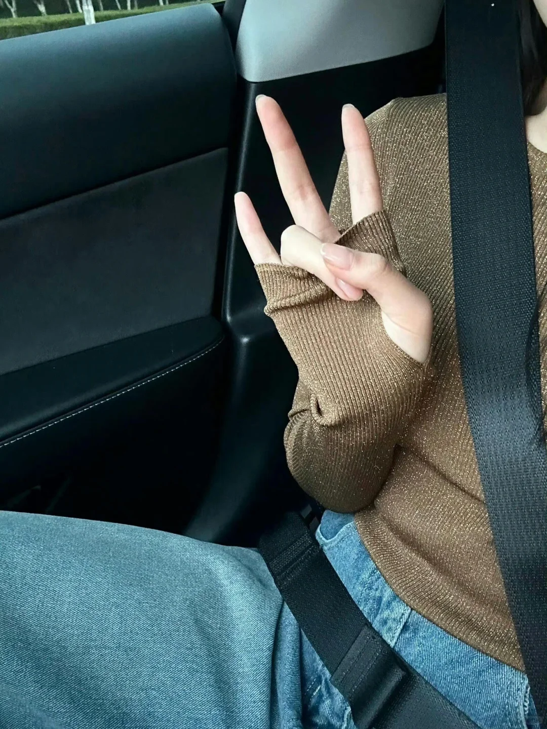 看到一段很心酸的话：“一个疯狂攒钱的男人背后一定有一个他深爱的女人,而...
