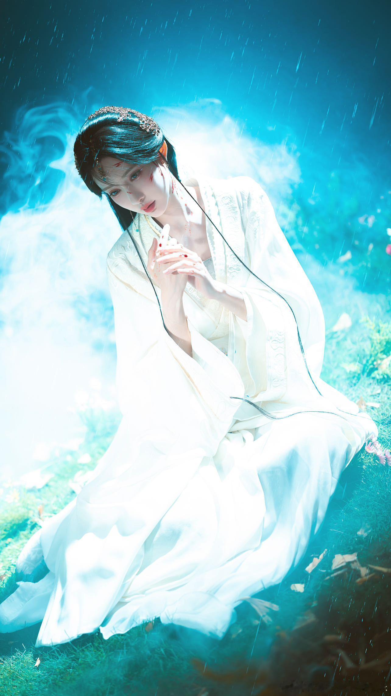 孟子义美人带血的含金量百花杀🥀血迹氛围感大片刷屏，完美诠释美人带破碎，沈汐人设