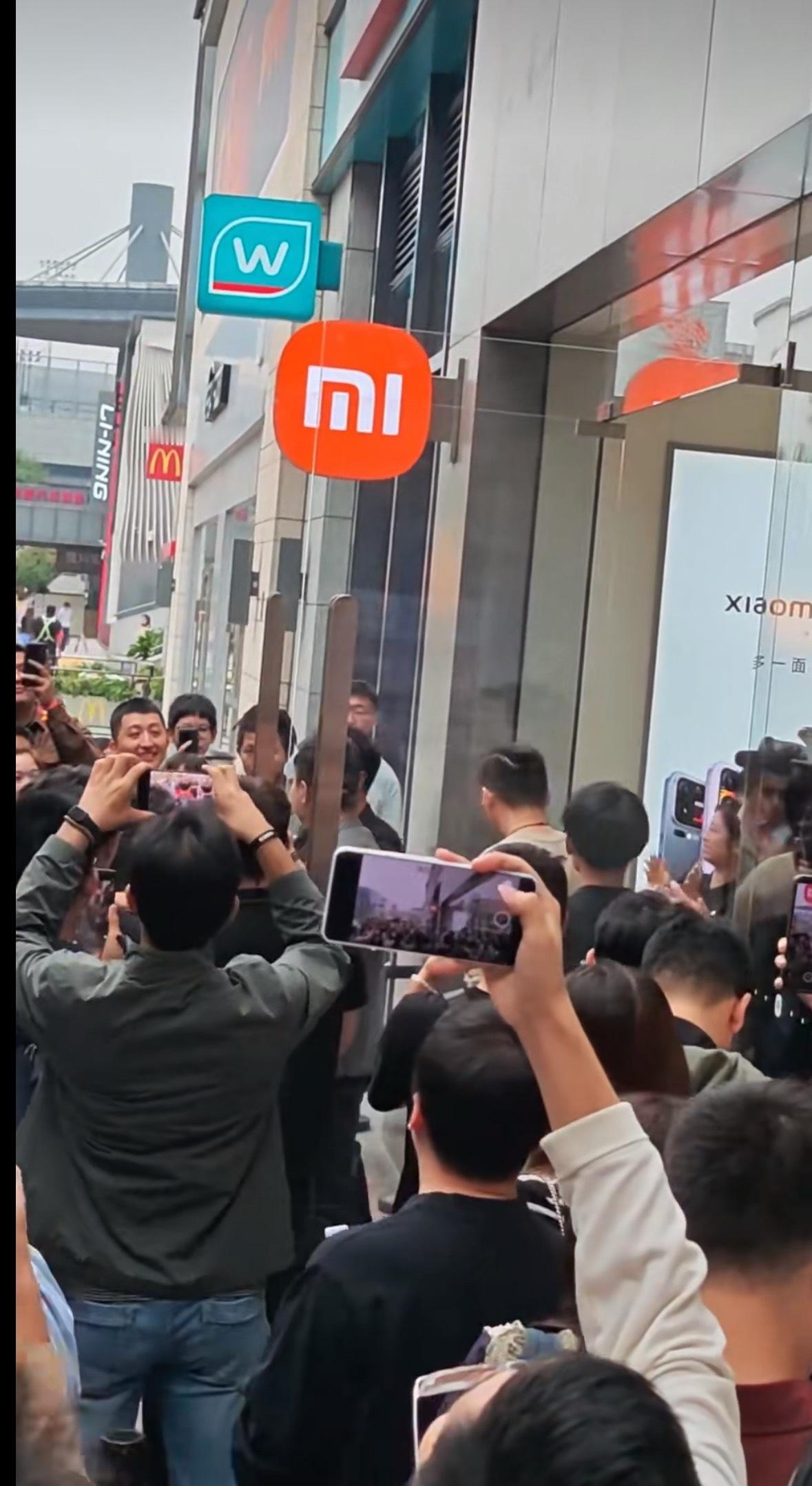 小米之家太火了！开一家店，高兴一堆当地人！ ​​​